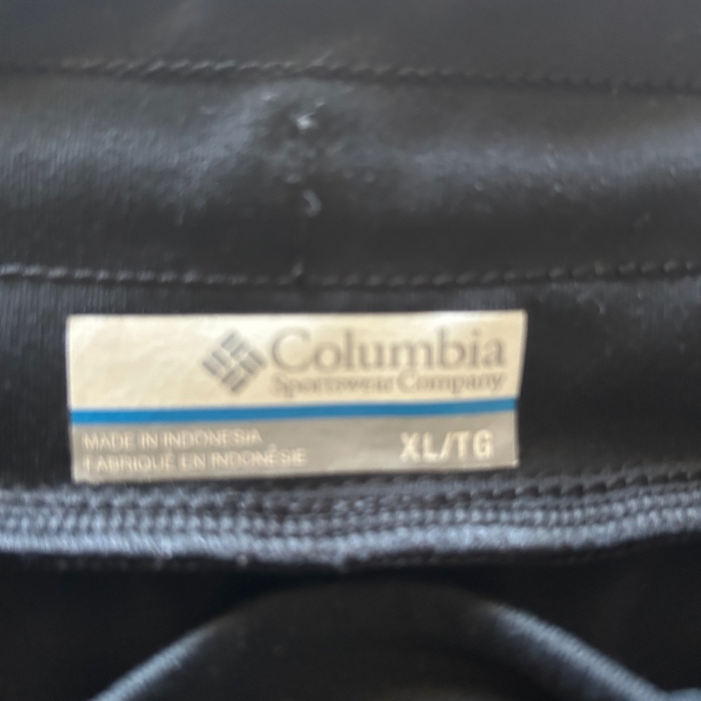 Columbia Classic Black pants XL